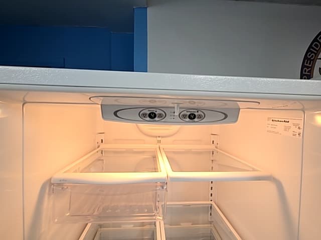 KitchenAid 30" Refrigerador con congelador inferior Blanco - Refrigeradora Reacondicionado 4