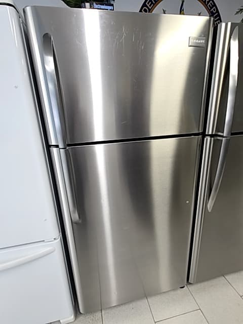 Frigidaire 30" Plateado - Refrigeradora Reacondicionado