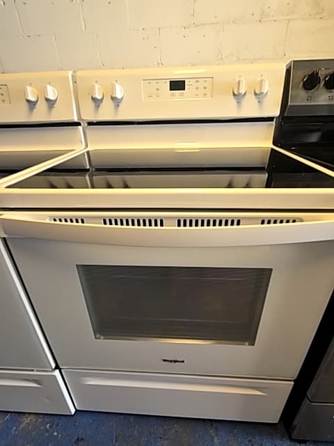 Whirlpool 30" Estufa eléctrica de vidrio Blanco - Estufa Reacondicionado