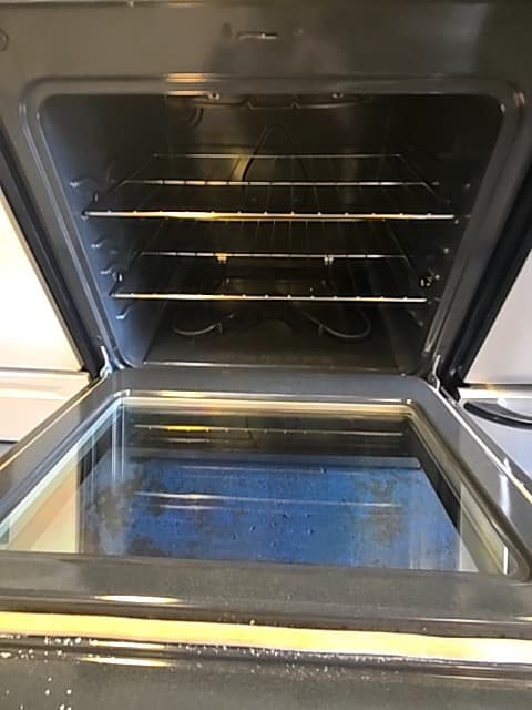 Frigidaire 30" Estufa eléctrica de vidrio Plateado - Estufa Reacondicionado 3