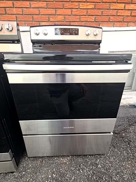 Amana 30" Estufa eléctrica de vidrio Plateado - Estufa Reacondicionado 4