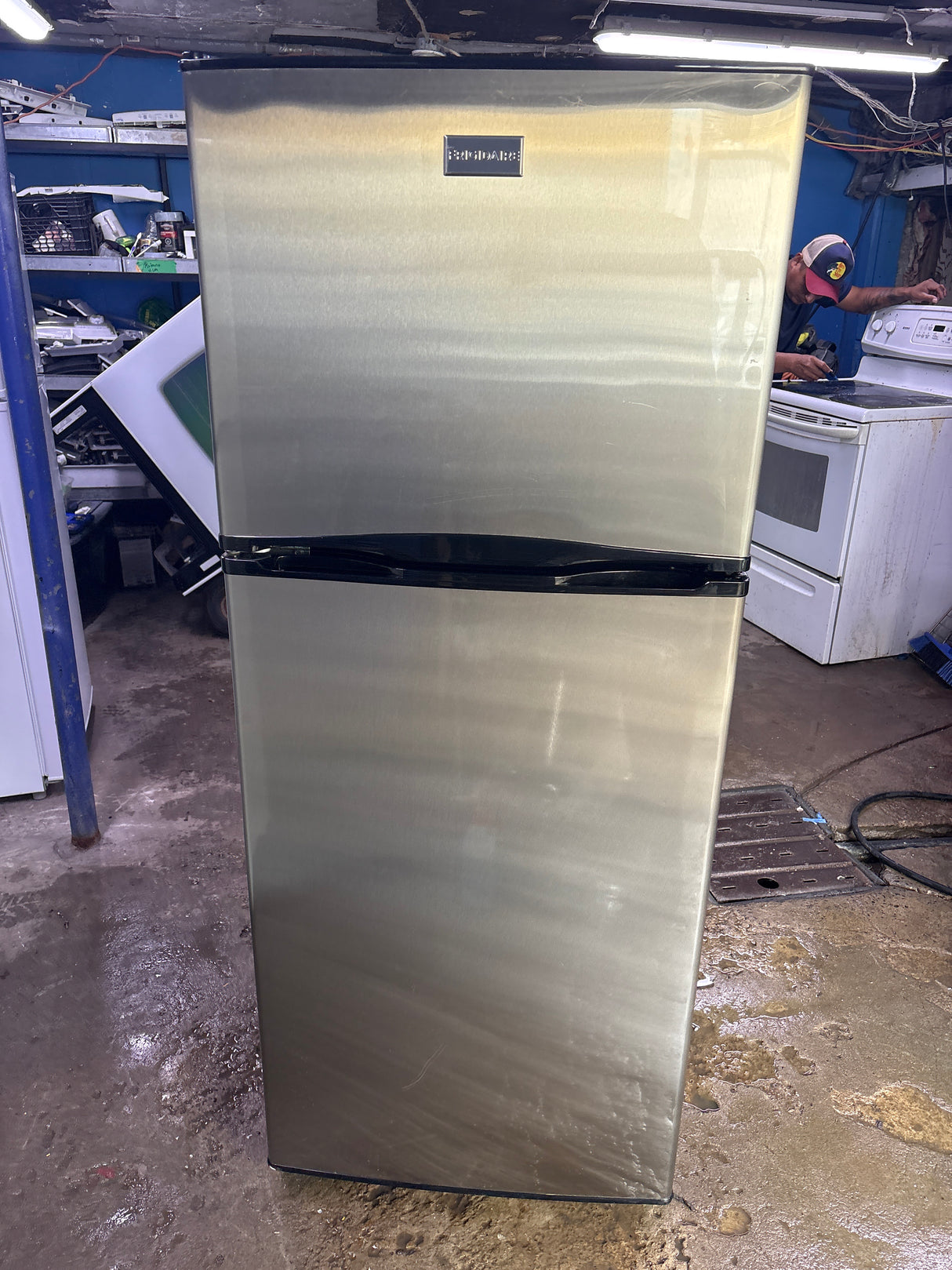 frigo gris AB012