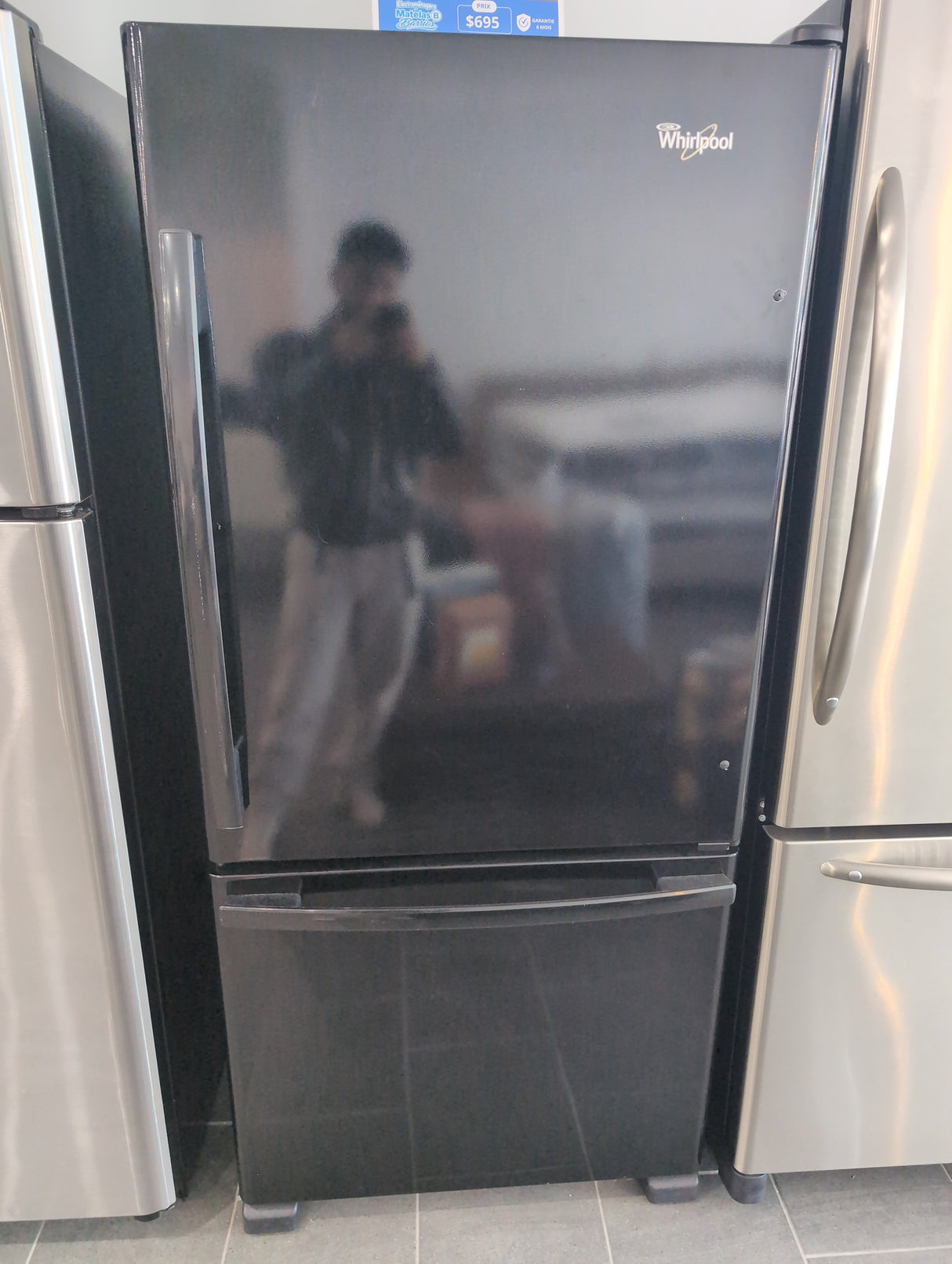Refrigerador WHIRLPOOL Negro (R0017)