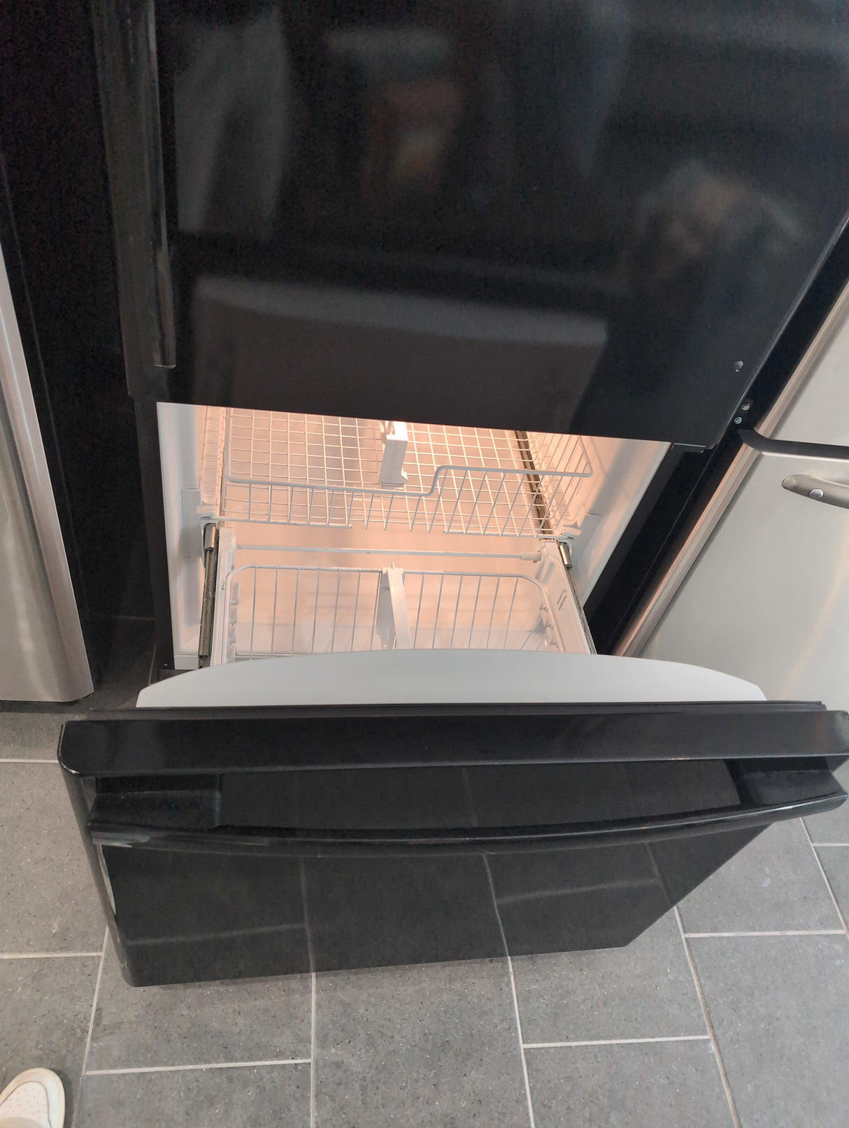 Refrigerador WHIRLPOOL Negro (R0017)