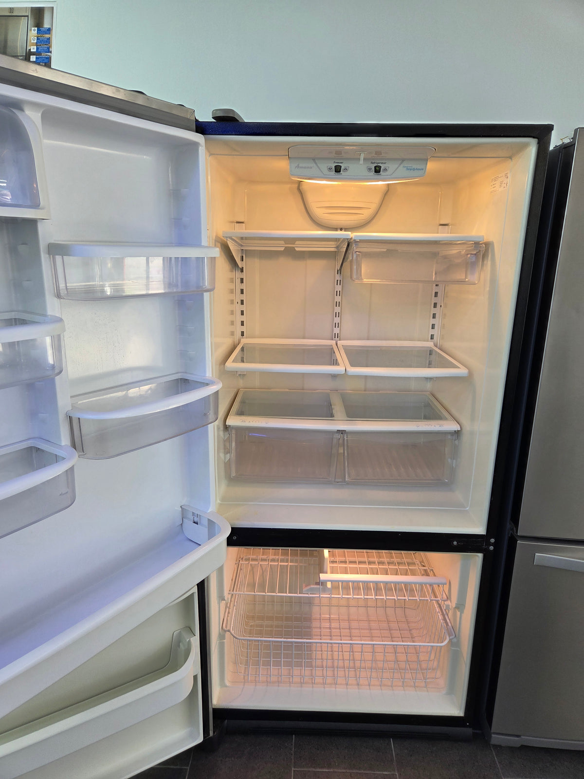 Refrigerador whirlpool (DG22)